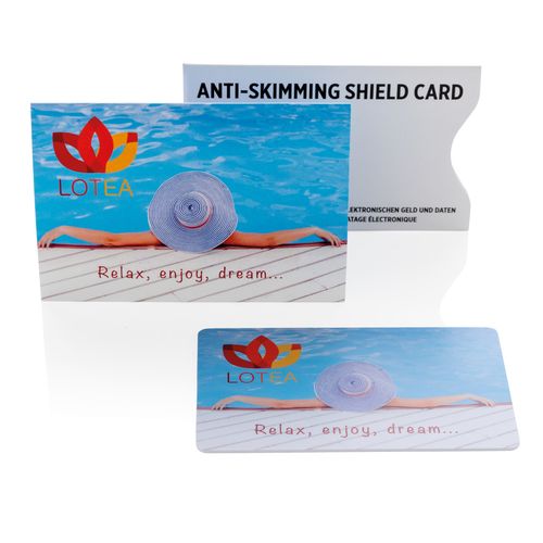 Anti-skimming RFID shield card with active jamming chip