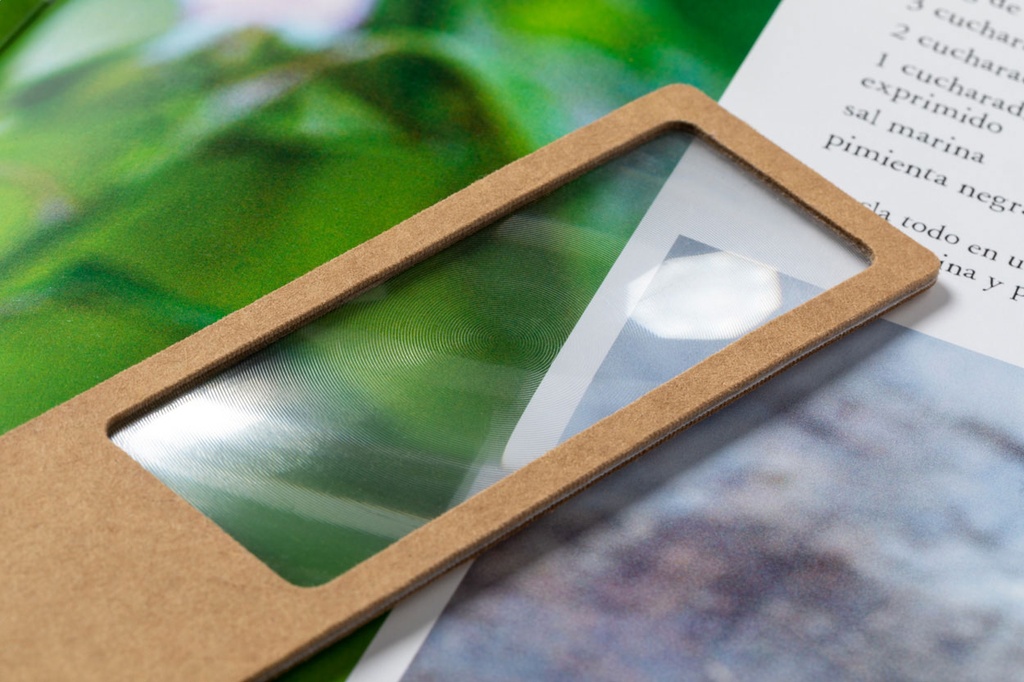 vergrootglas boekenlegger #3