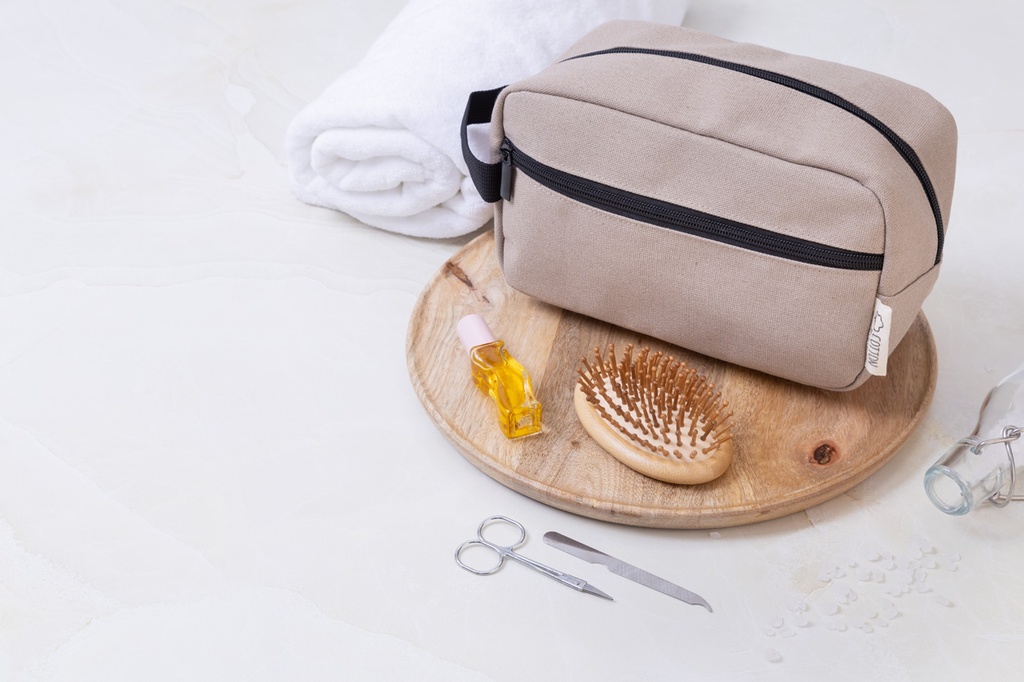 Make-up tas van gerecycled canvas #4