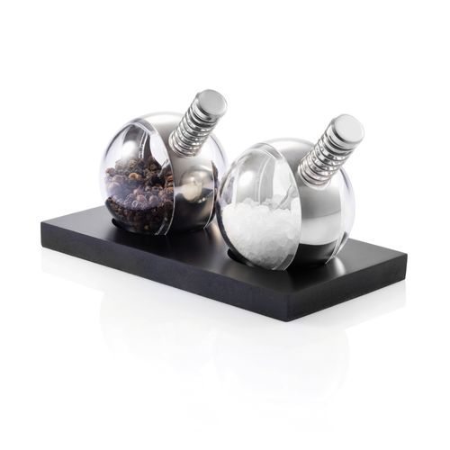 Planet pepper & salt set