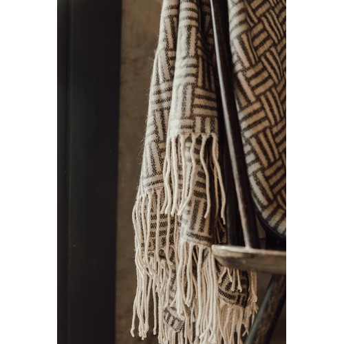 VINGA Lenox blanket