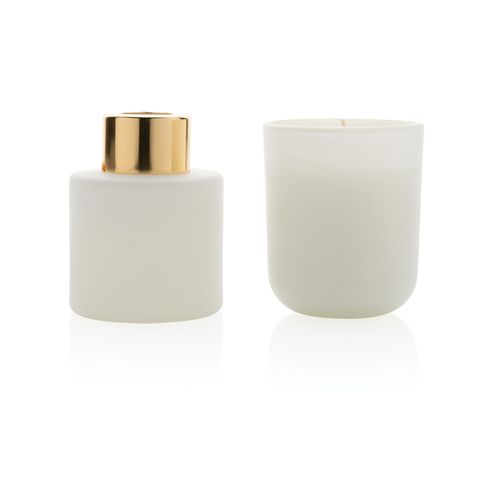 Ukiyo candle and fragrance sticks gift set