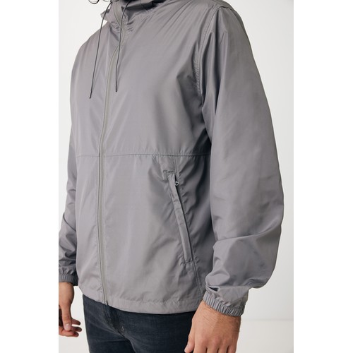 Iqoniq Logan recycled polyester lightweight jacket